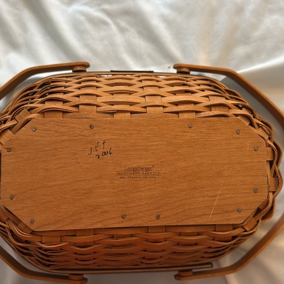 Longaberger 2006 Christmas Collection Woven Basket, Versatile Use - Picture 8 of 12